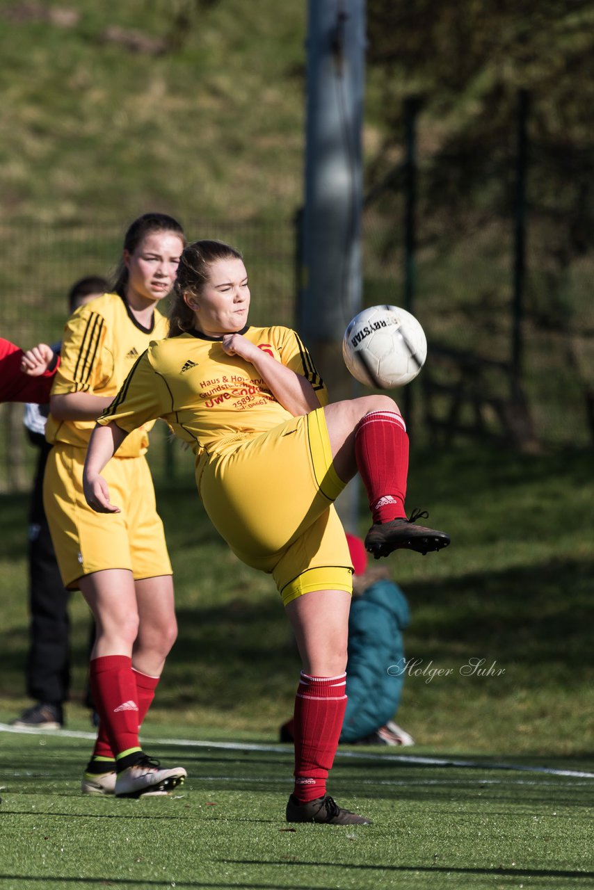 Bild 152 - B-Juniorinnen SG Weststeinburg/Bei - SV Fisia 03 : Ergebnis: 1:2